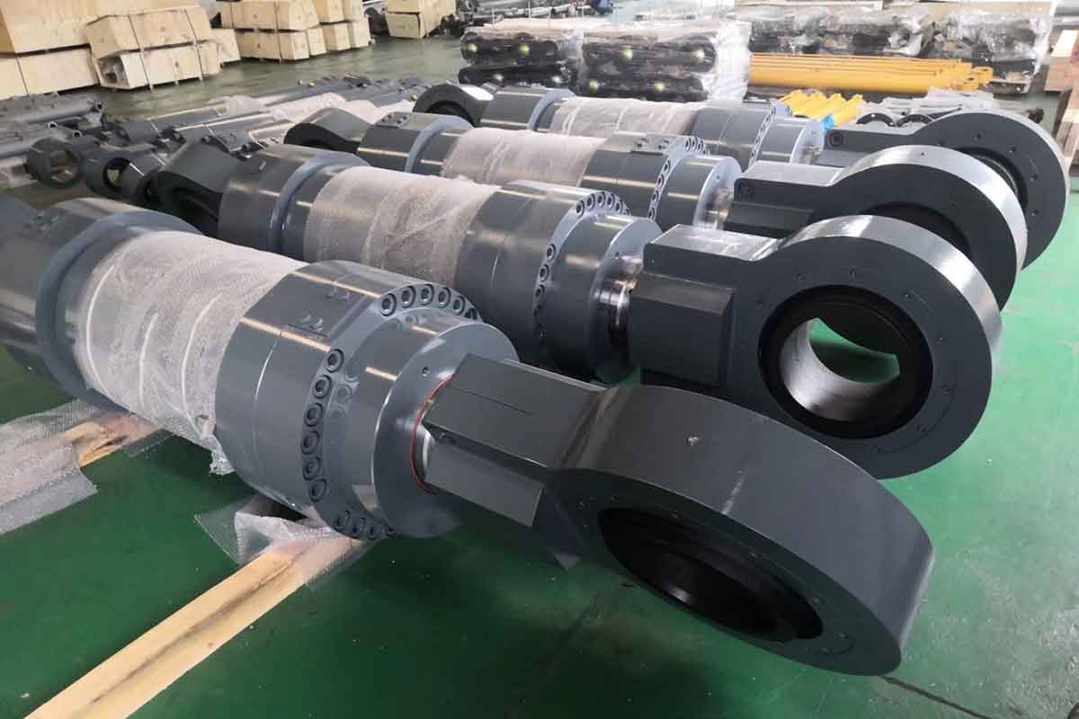 large-hydraulic-cylinder