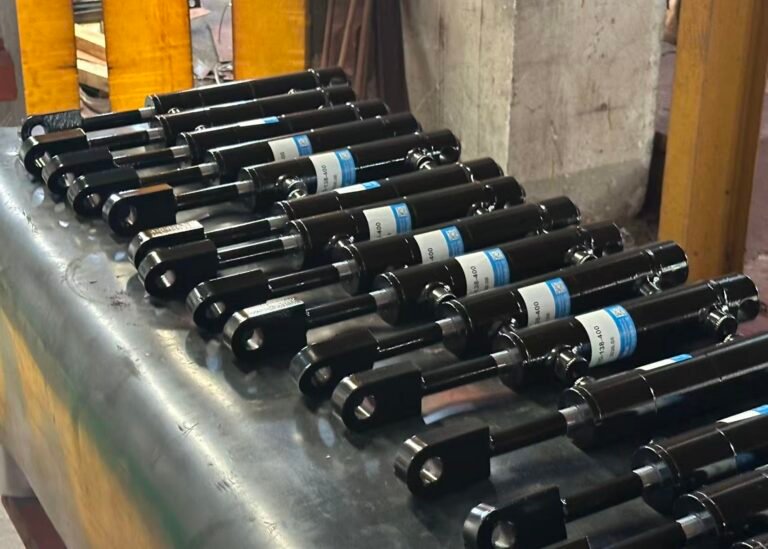 hydraulic cylinders black